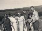 thumbs/1936b_family-photo_field.png.jpg